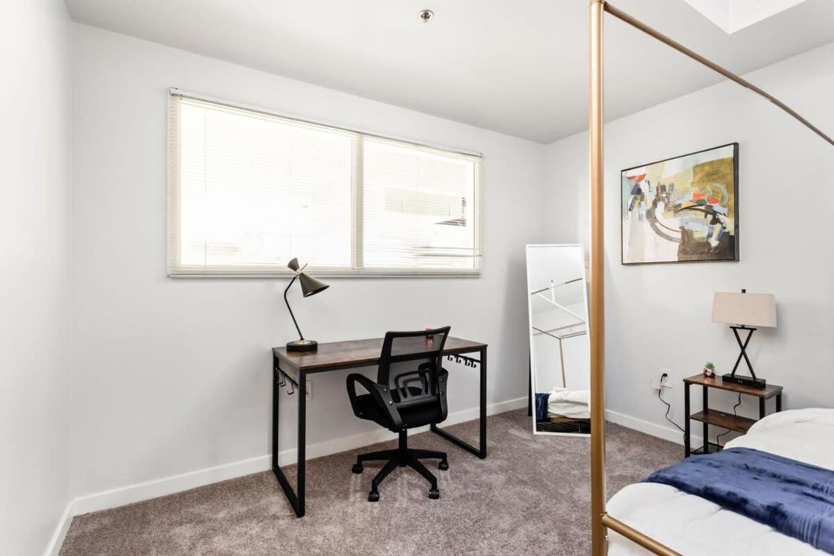 Modern Downtown Apartment 2Br 2Ba By Cozysuites Indianapolis Eksteriør billede